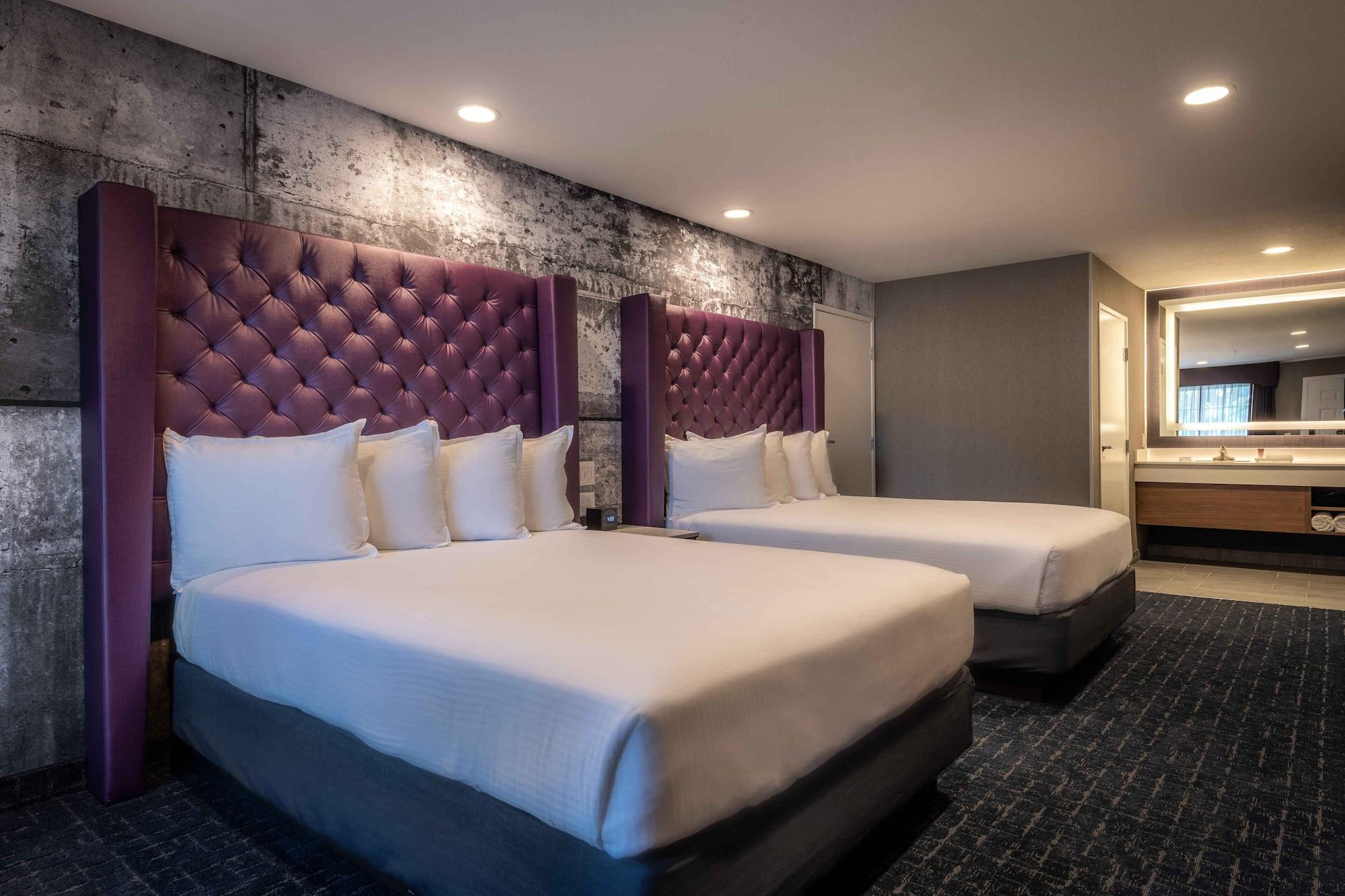 Anaheim Camelot Inn & Suites Buitenkant foto