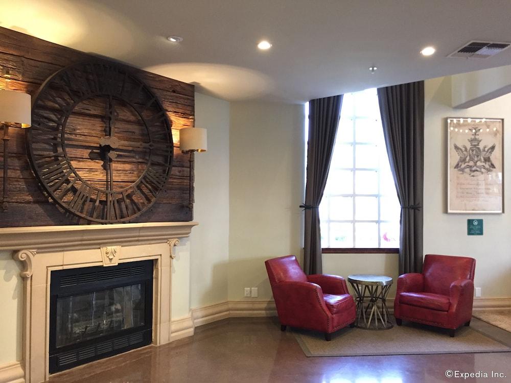 Anaheim Camelot Inn & Suites Buitenkant foto
