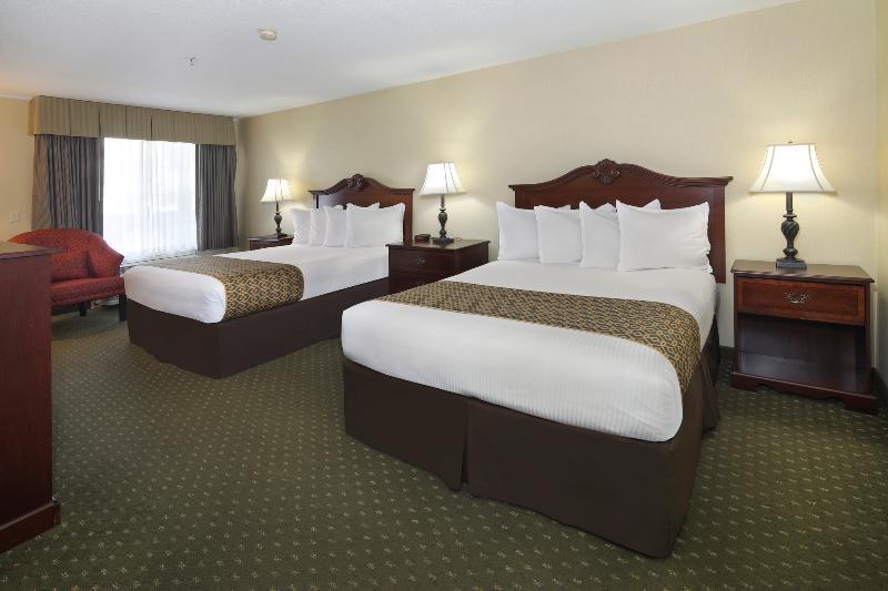 Anaheim Camelot Inn & Suites Buitenkant foto